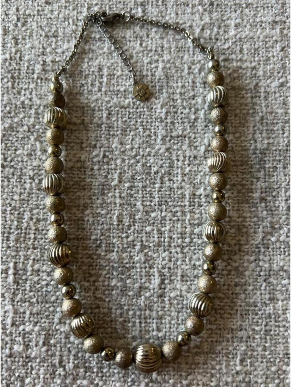 Monet Metal Round Necklace